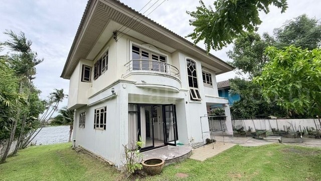 บ้านเดี่ยว ศุภาลัย แกรนด์ เลค 114 ตารางวา ติดทะเลสาบ แอร์พอร์ตลิ้งก์ สถานีร่มเกล้า