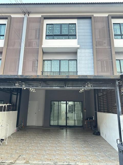 ให้เช่าทาวน์โฮม3ชั้น4นอนโครงการเดอะคอนเนคอัพ3ลาดพร้าว126ใกล้MRTลาดพร้าว101 รร.สองภาษาลาดพร้าว