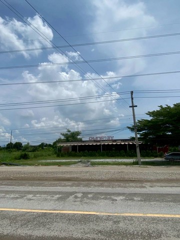 ขายที่ดินติดถนนใหญ่แยกมาบโป่ง เส้นพานทอง บ้านบึง ถนน 4 เลน FP-L01528