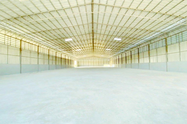 ให้เช่าโกดัง  2000-8000 ตร.ม. ใกล้ตลาดโพธิ์แจ้ 3.1 กม.ใกล้รร.วัดบางน้ำจืด 1.7 กม.  แสมดำ 2.19กม. โรงงาน คลังสินค้า  1 นอน 1 น้ำ