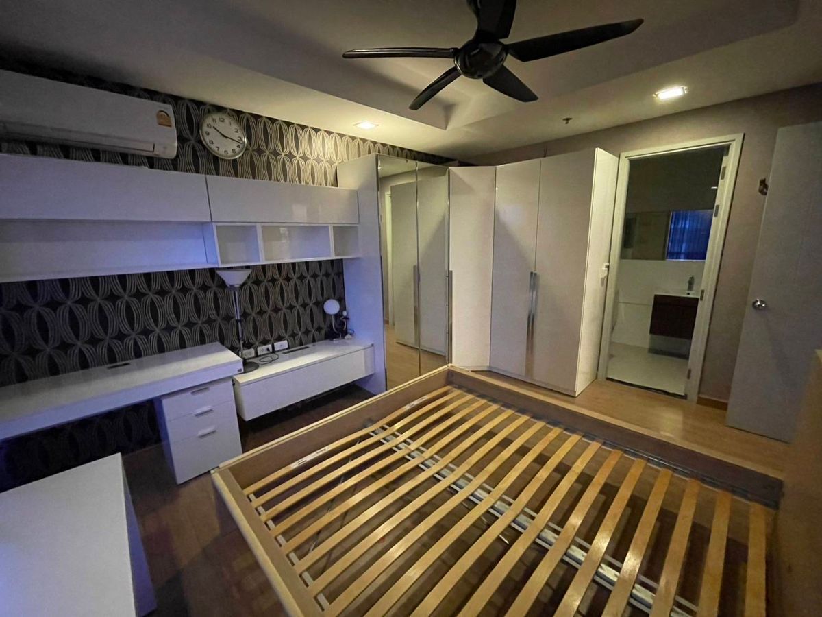 ขายคอนโด ทรู ทองหล่อ 56.68 ตร.ม.   ใกล้ BTS ทองหล่อ MRT เพชรบุรี รถไฟฟ้า Airport Link  มักกะสัน แขวงบางกะปิ เขตห้วยขวาง กรุงเทพ