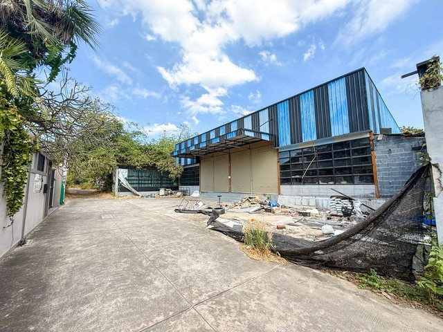 ขายโกดัง คลังสินค้า ถนนอัสสัมชัญ–หนองยายบู่ ศรีราชา ใกล้แหลมฉบัง TP-W1822