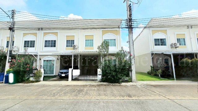 ลดราคา ทาวน์โฮม ลลิลทาวน์ ไลโอ ลำลูกกา - คลอง 2 ทำเลดี หลังริม