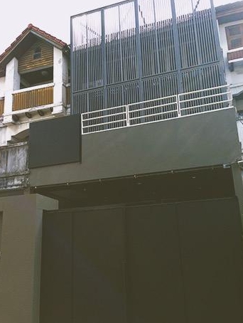 ให้เช่าโฮมออฟฟิศ 3 ชั้น  ซอยพระรามเก้า ซอย 19 (ซอยวัดพระราม9) เหมาะทำออฟฟิศ และพักอาศัยได้