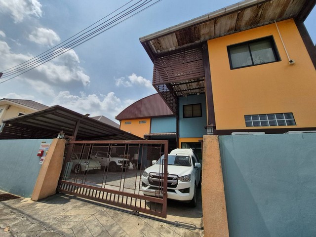ขายโกดัง อาคารสำนักงาน เมืองปทุมธานี จังหวัดปทุมธานี ราคา 7500000 บาท
