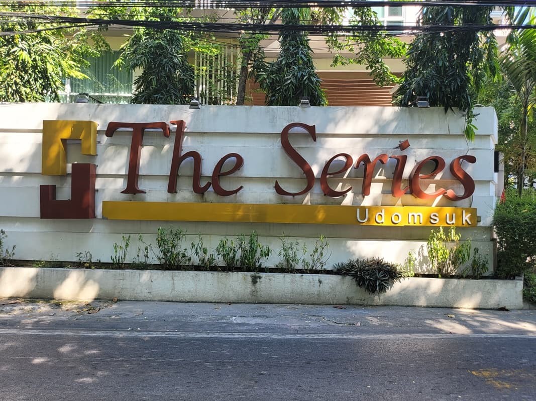 ขาย คอนโด เดอะ ซีรี่ส์ อุดมสุข  ขต พระโขนง จังหวัด กรุงเทพมหานคร   ราคาโปรโมชั่น 2123000    บาท