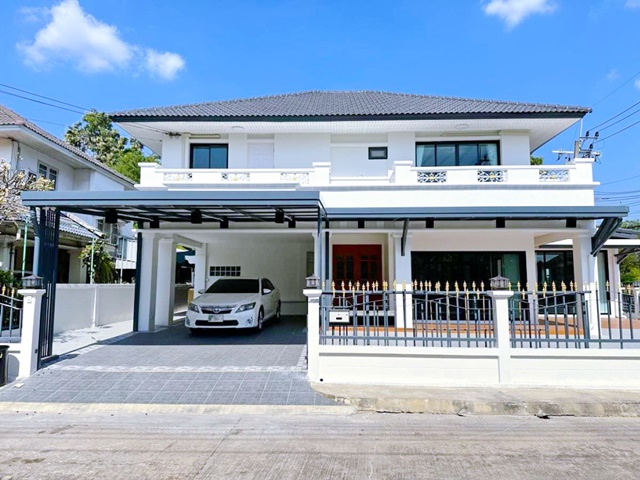 ลาดกระบัง ถไฟฟ้ามีนพัฒนา 2.8 กม. ให้เช่าคฤหาสน์ รามคำแหง160-166 RIS Inter Sch.2.1กม. ร 90ตร.วา 4นอน 4น้ำ สนามบินสุวรรณภูมิ 8 กม.