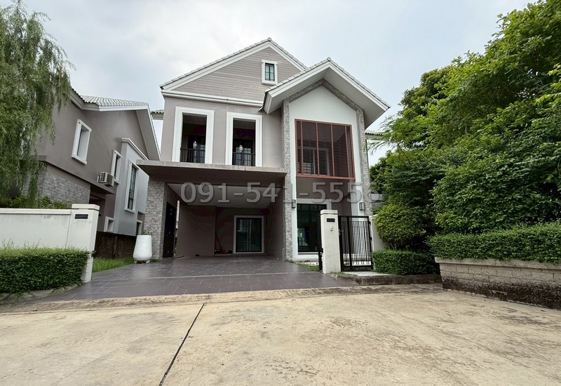 ขายบ้านหรู 2 ชั้น มบ.มิลตัน เรสซิเดนซ์ รามอินทรา เนื้อที่กว้างขวาง 111 ตรว มีสวนและสนามหญ้าหน้าบ้าน