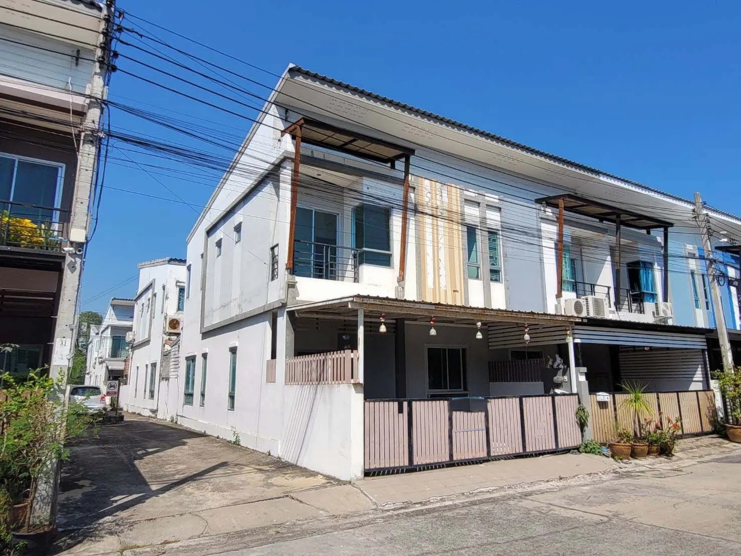 ขาย ทาวน์เฮ้าส์ เมดิโอ้ นิมิตใหม่ เขต คลองสามวา กรุงเทพมหานคร