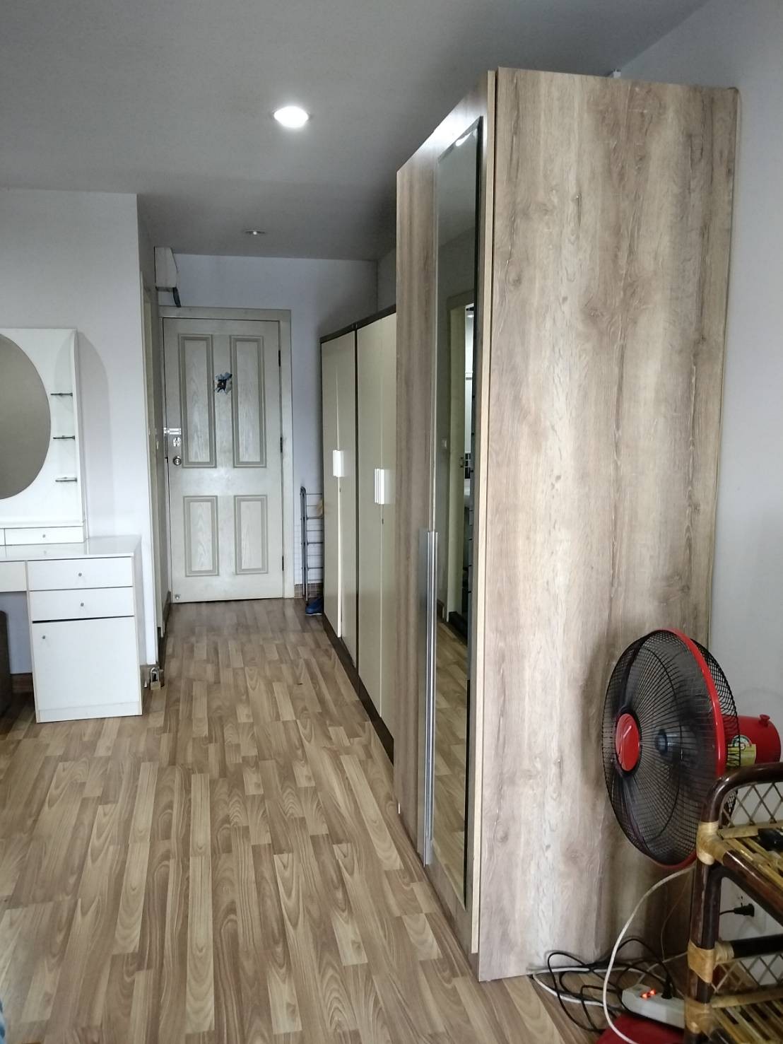 Regent Home 19 safe quiet clean 3rd floor BTS Bang Chak