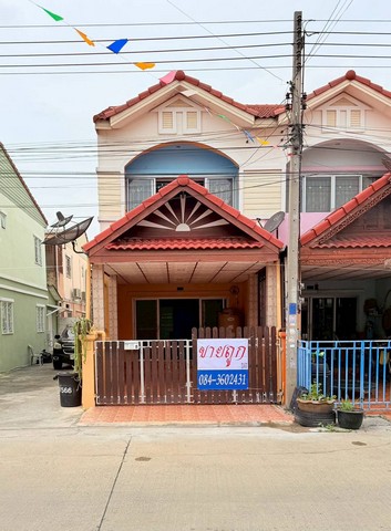 ขาย หมู่บ้านราชพฤกษ์ 7  เทพกุญชร 23 คลอง1 เป็นทาวน์เฮาส์ 2 ชั้น หลังมุม ถนนเมน