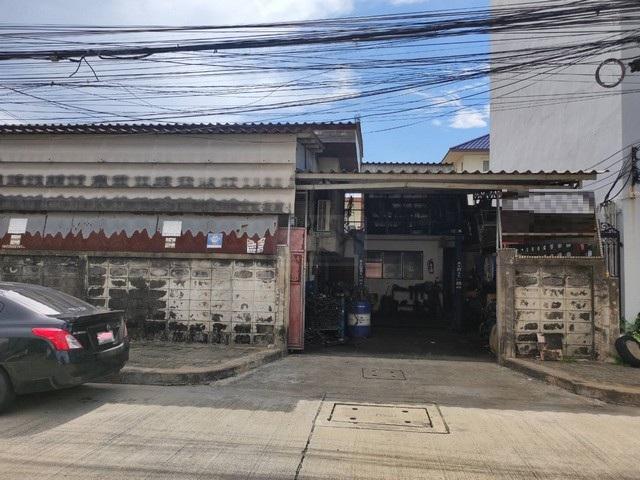 P1959 ให้เช่าโกดัง 2 ชั้น แปลงมุม พระราม 9 ซอย 60 ตรงข้ามเดอะไนน์ ใกล้ทางด่วน เหมาะทำออฟฟิศ โกดัง ร้านอาหาร