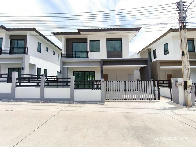 ขายบ้านใหม่เอี่ยม มือ 1 หมู่บ้านเลค วัลเล่ย์ บ่อวิน ศรีราชา ชลบุรี FP-H01870