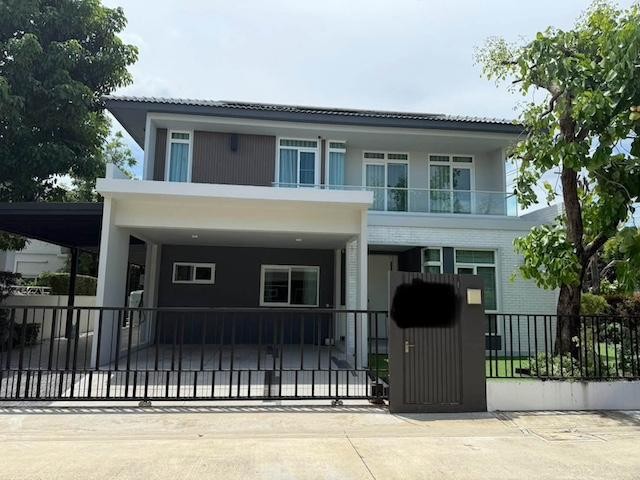 HR 10476 ให้เช่าบ้านเดี่ยว 2 ชั้น มัณฑนา 2 บางนา กม.7 บ้านหลังใหญ่พร้อมโซลาร์เซลล์และ EV Charger ใกล้เมกาบางนา
