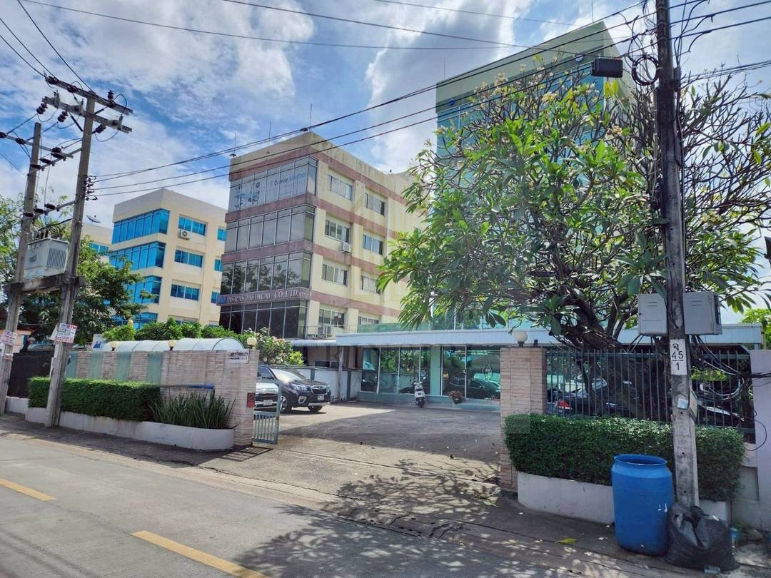 ขายอาคารสำนักงาน 5 ชั้น คุ้มมาก ซอยนวลจันทร์ 36 - นวมินทร์ 163