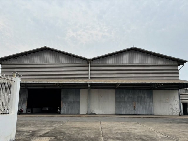 ให้เช่าโกดังพร้อมออฟฟิศ 2280 ตร.ม. เครน 5 ตัน ติดถนนใหญ่ ถนนเทพารักษ์ ใกล้ Big C บางพลี เหมาะสำหรับเก็บสินค้า ศูนย์กระจายสินค้า หรือโชว์รูม