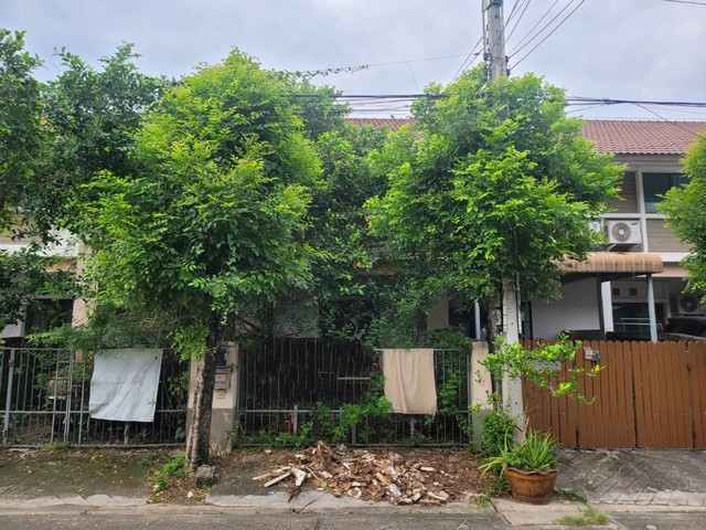 ขาย ทาวน์เฮ้าส์ บาหลีบีช โครงการ 1 ถนน เทพราช-ลาดกระบัง ฉะเชิงเทรา