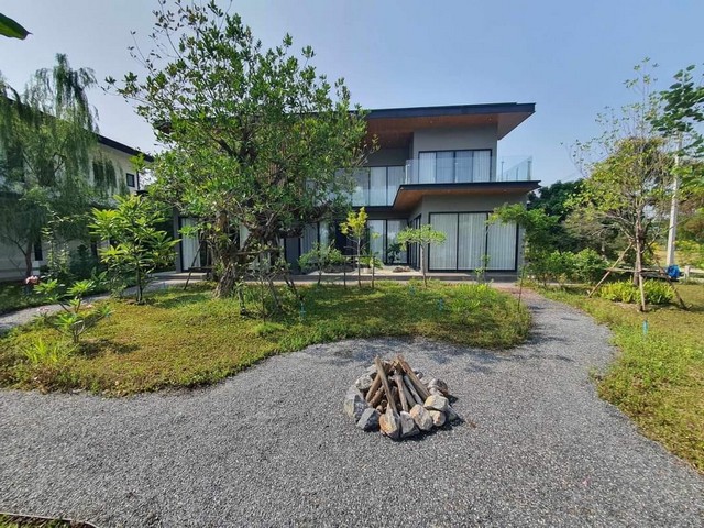 บ้านเดี่ยว 2 ชั้นพักตากอากาศ ป่าน้ำใส ราชบุรี  เนื้อที่ 200.8 ตารางวา