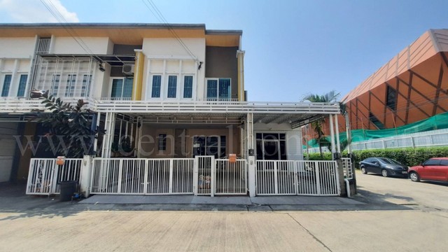 ทาวน์เฮ้าส์ โกลเด้น อเวนิว แจ้งวัฒนะ-ติวานนท์ ใกล้ MRT สถานีปากเกร็ด