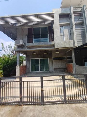 HR 9920 ให้เช่าทาวน์เฮาส์2 ชั้น3นอนหลังมุม โครงการเนอวานา พาร์ค สุขุมวิท 77 ย่านอ่อนนุช ศรีนครินทร์
