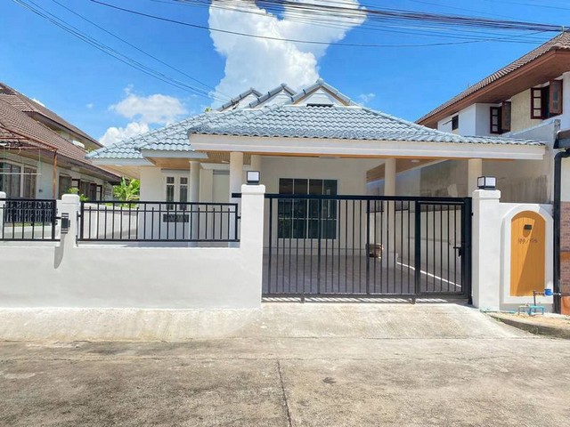 ขายบ้านสวย หมู่บ้านสุขกมล เก้ากิโล ศรีราชา ชลบุรี  FP-H01469