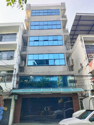ขายอาคารพาณิชย์6.5ชั้นพร้อมดาดฟ้า 2คูหา 31.5 ตร.ว. หลานหลวงเขตป้อมปราบศัตรูพ่าย