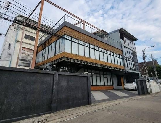 ให้เช่าอาคาร ติวานนท์ ซ.14 แยก 2 ต.ตลาดขวัญ 150 ตารางวา พื้นที่รวม 700 ตรม. ซอยกระทรวงสาธารณสุข (บำราศนราดูร)