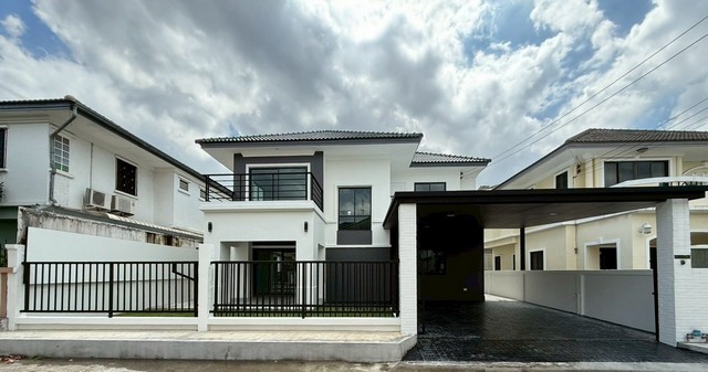 เพชรวัฒนะ เลียบคลองประปา    รีโนเวทใหม่ทั้งหลัง  บ้านเดี่ยวทำเลแจ้งวัฒนะ