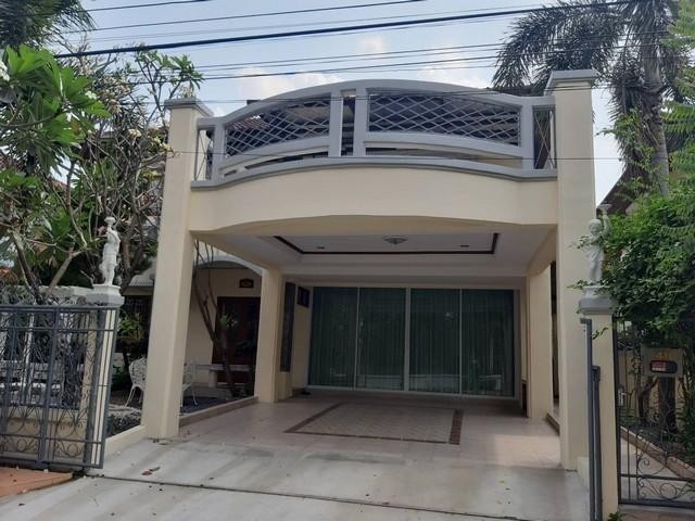HR 10419 ให้เช่าบ้านเดี่ยว 2 ชั้น 4ห้องนอน  เพอเฟค เพลส รามคำแหง 164 ใกล้ ร.ร.นานาชาติร่วมฤดี