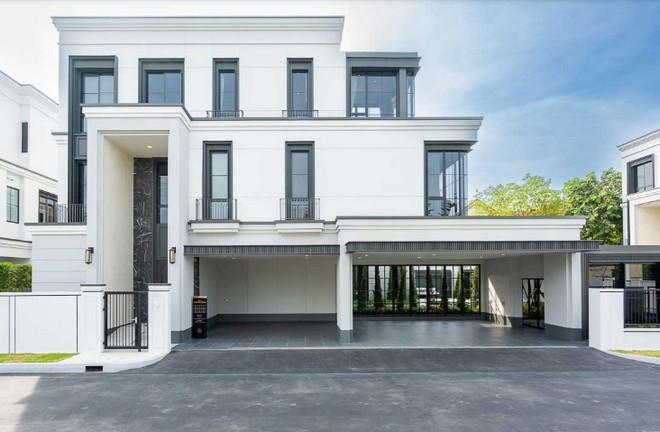 ขายบ้านเดี่ยว 3 ชั้น 544 ตร.ม. โครงการ มอลตัน เกทส์ กรุงเทพกรีฑา เขตสะพานสูง