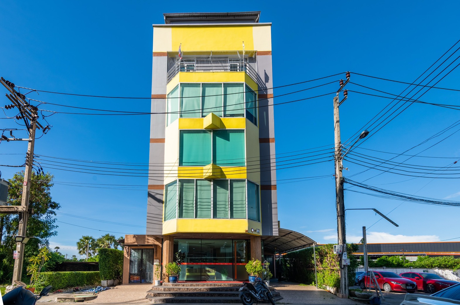 ขายออฟฟิศ 5 ชั้น พร้อมลิฟต์มิตซูบิชิ ทำเลดี ย่านบางกระสอ เมืองนนทบุรี