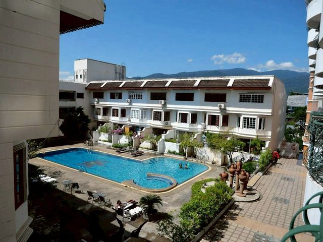 ขาย 2.95 ล้าน 45 ตรม. #Hillside4 #วิวสระว่ายน้ำ #ห้องมุม #ซื้ออยู่เองหรือปล่อยเช่าก็ได้ #ใกล้มช. ใกล้เมือง เดินทางสะดวกสบาย