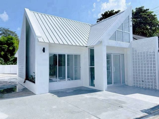 โซนสันทราย ขายเพียง 2.19 ล้าน 63 ตรว. บ้านเดี่ยว #เฟอร์นิเจอร์ครบ เข้าอยู่ได้ทันที #ใกล้สี่แยกแม่กวง – ทำเลดี เดินทางสะดวก!