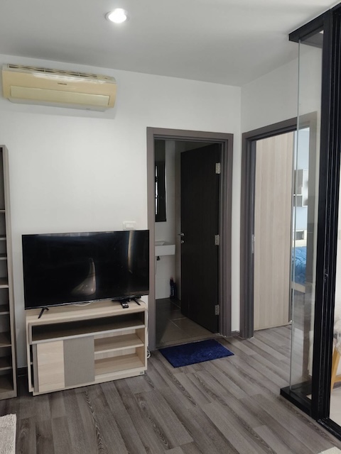 The Base Park West safe quiet clean 5th floor BTS On Nut