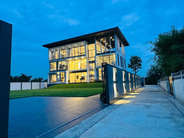 บ้านให้เช่า บ้านหลังใหญ่ท่ามกลางพื้นที่สีเขียวซอยโกสุมรวมใจ 37 ดอนเมือง กรุงเทพฯ