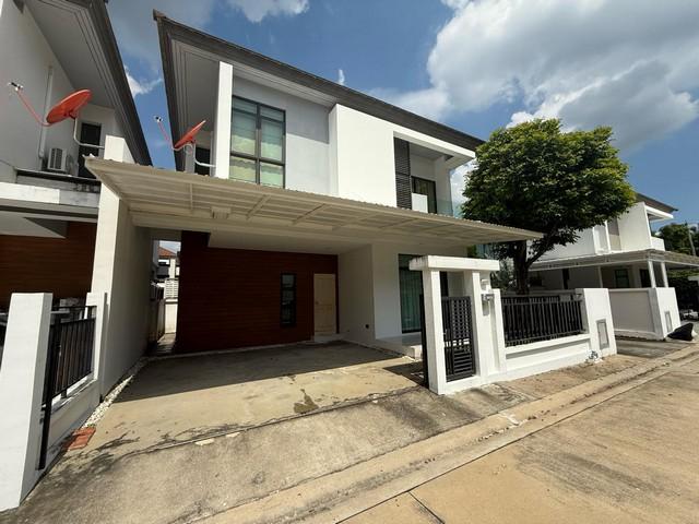 HR 9771 ให้เช่าบ้านเดี่ยวเฟอร์นิเจอร์ครบ 3 ห้องนอน 3 ห้องน้ำ แอร์ 4 เครื่อง รามคำแหง 94