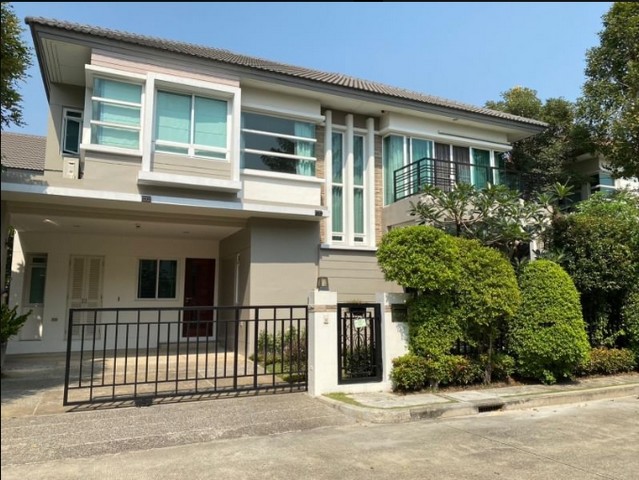 บ้านเดี่ยว บางกอกบูเลอวาร์ท รามอินทรา 3 ทิศใต้ 67 ตรว.4 ห้องนอน 1ห้องแม่บ้าน