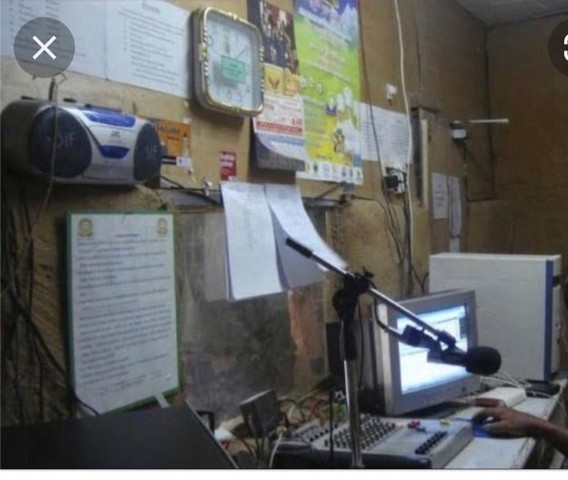 รีบหาที่ทางทำเกษตรพอเพียง   สถานีวิทยุชุมชนคลื่น FM จดทะเบียนถูกต้องขึ้นต่อ กสทช. ทำต่อได้เลย โทร 083-0052952