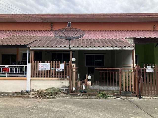 ขายทาวน์เฮาส์สมาร์ทแลนด์ กรีนทาวน์  ถนนห้วยปราบ-พันเสด็จใจ ศรีราชา ชลบุรี