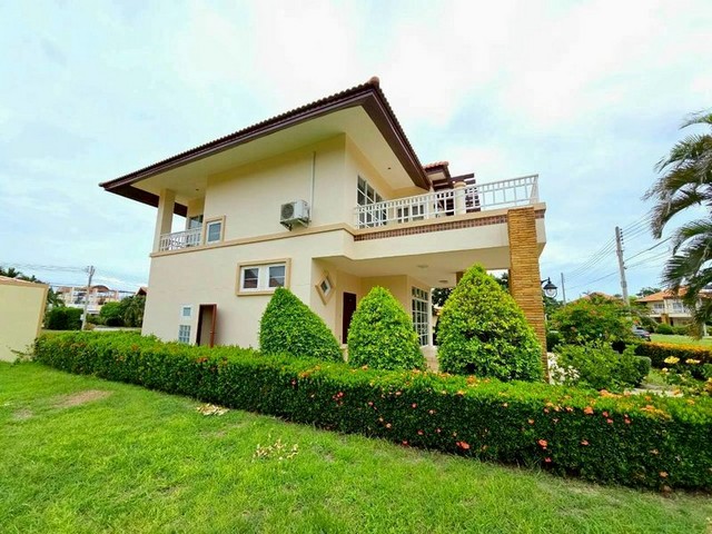 ขายบ้านเดี่ยว 2 ชั้น บางแสน หมู่บ้านเมาน์เท่นวิว สังคมดี น่าอยู่ 3 ห้องนอน TP-H1943