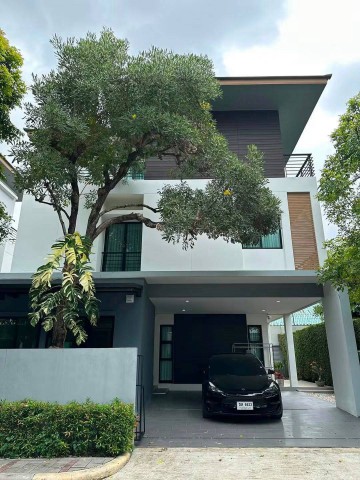 บ้านเดี่ยว 3 ชั้น หลังใหญ่ ทำเลดี – หมู่บ้านลุมพินี สวนหลวง ร.9