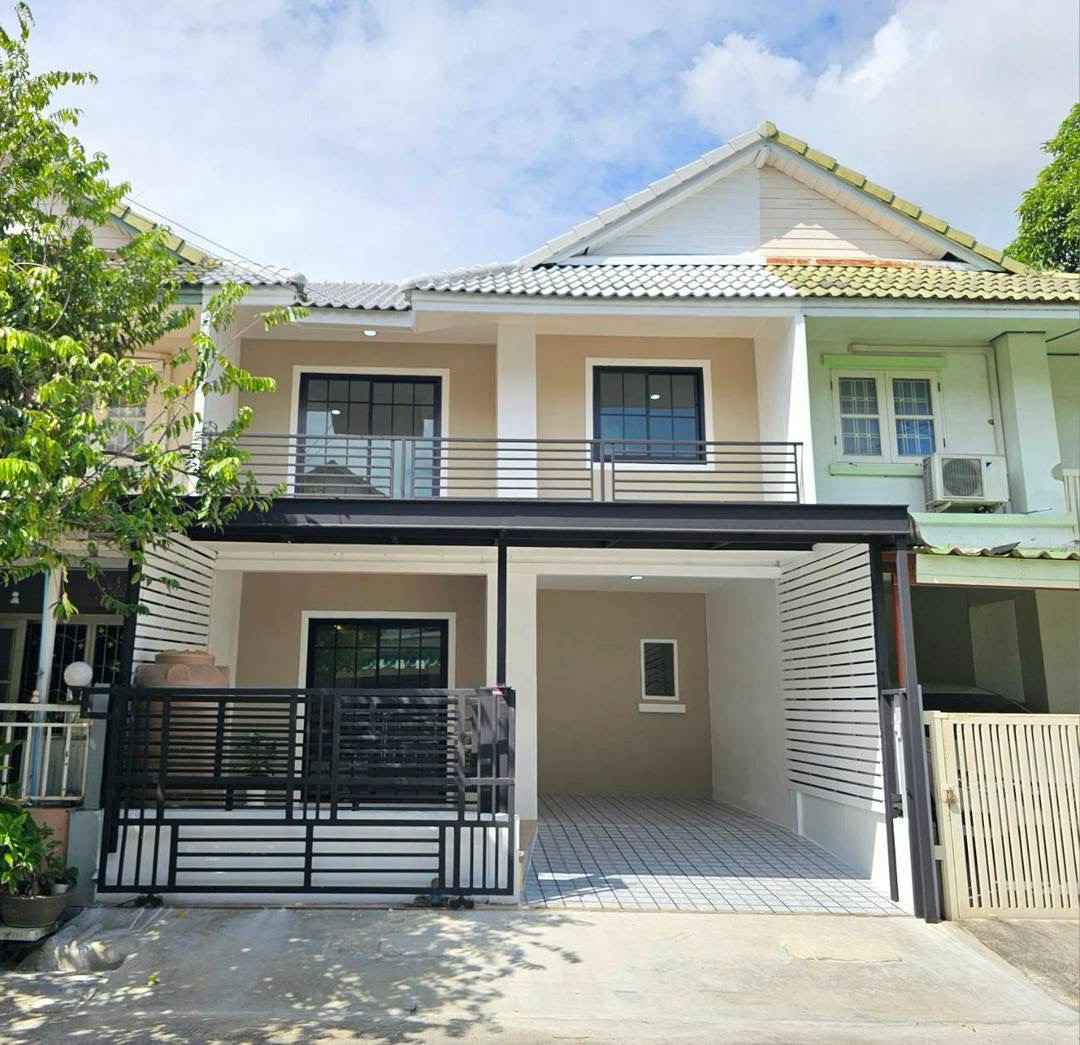 ขายทาวน์เฮาส์ 2 ชั้น พฤกษา 25 ซอยกันตนา-บางใหญ่ รีโนเวทแต่งใหม่พร้อมอยู่ ฟังก์ชันพิเศษมีระเบียงทั้งหน้าและหลัง