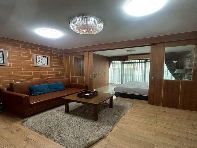 ให้เช่าถูก ห้องชุด ใกล้อิออนมอลล์ โกลเด้นซิตี้ ศรีราชา (ชั้น 2) TP-C1829