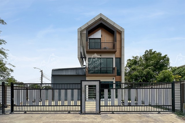 ขาย-ให้เช่า 30000/เดือน ทาวน์โฮม 3 ชั้น พร้อมโกดังในตัว ทำเล ราชพฤกษ์ – 345 ใกล้แยกบางบัวทอง