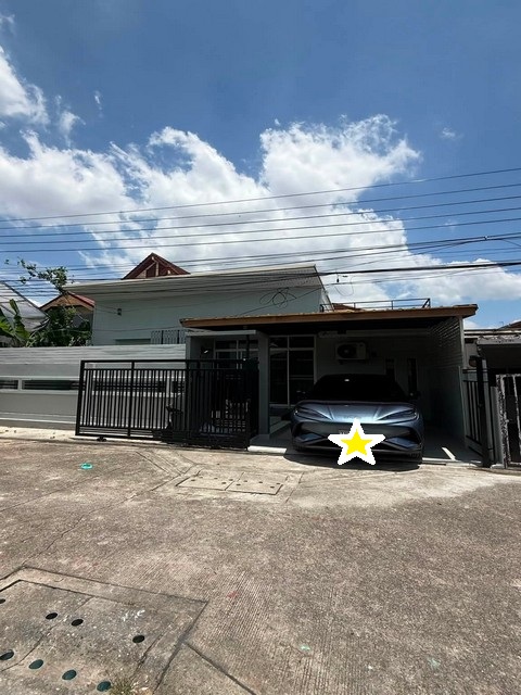 ขายบ้านเดี่ยวชั้นเดียว 43 ตรว. หมู่บ้านทิวสน ลาดพร้าว 87 แยก 18 ใกล้ CDC เลียบด่วน