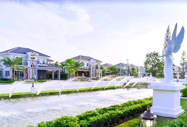 ให้เช่าคฤหาสน์  4 นอน  MRTคู้บอน 3.5 กม.ราม​อินทรา​ วงแหวน แฟชั่น 4กม.บ้านเดี่ยว 2ชั้นจัดเต็มเฟอร์ฯ 210 ตร.ม. 51.ตร.วา.