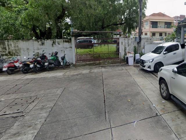 ขายที่ดิน200ตร.ว.หมู่บ้านทาวน์อินทาวน์ลาดพร้าวถนนศรีวราใกล้เลียบด่วนรามคำแหงพระราม9