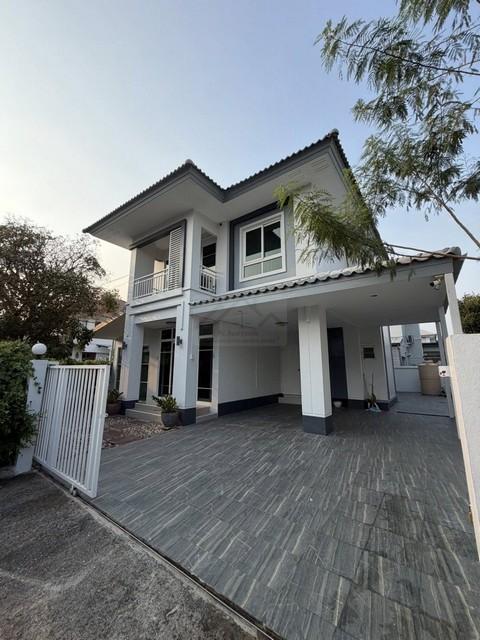 HR 9482 ให้เช่าบ้านเดี่ยว 2 ชั้น หลังหัวมุม 54 ตรว. 3 ห้องนอน หมู่บ้าน เสนาวิลล์ คู้บ้อน ซอย 27 ใกล้แฟชั่นไอซ์แลนด์