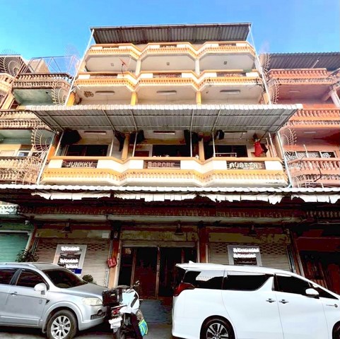 [ขาย] ตึกแถว 3 คูหาทะลุถึงกัน ย่านดินแดง-จตุรทิศ พื้นที่มหาศาล 864 ตร.ม. ทำเลทองของการทำธุรกิจ!