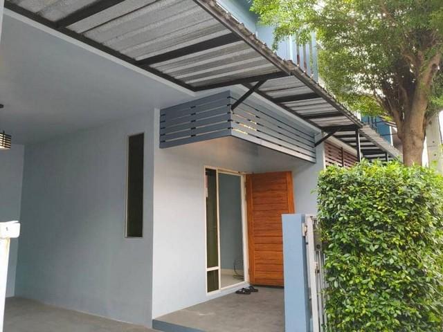 ให้เช่าทาวโฮม 2 ชั้น 18 ตร.ว. เดอะคัลเลอร์ 2 อารียาลาดปลาเค้า ใกล้เกษตรนวมินร์  เลียบทางด่วน